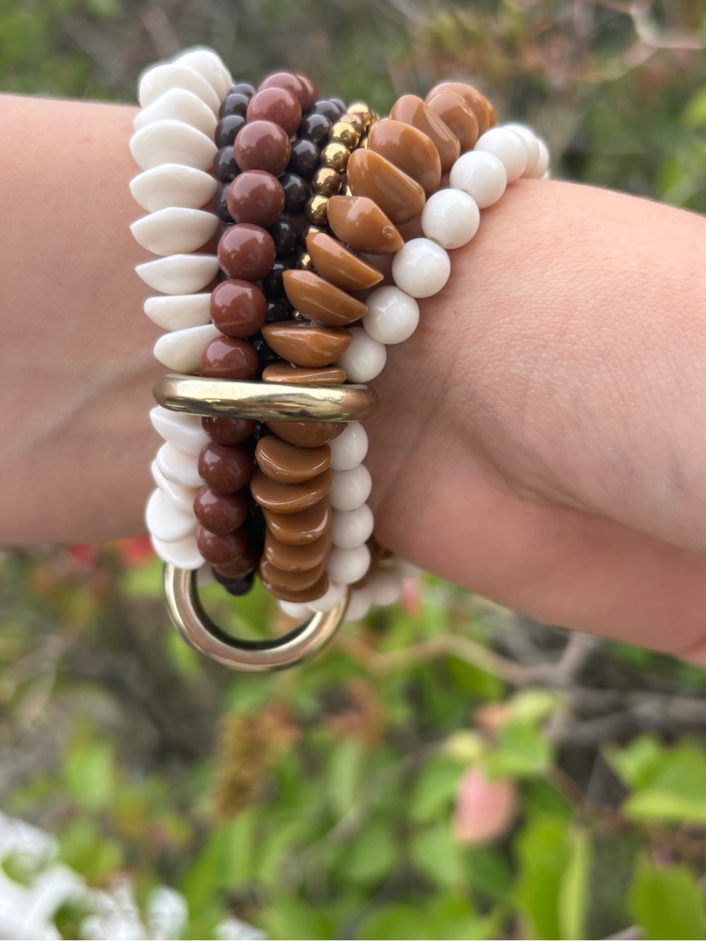Shell &Shell Muilt-Strand Beaded Bracelet - Picture 2 of 8